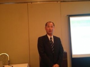財務局小樽出張所岡田一則所長が、今年の経済予想について、講演いたしました。