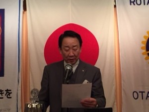 山村緑村収入役が、18日に開催された緑村会の報告をする。村長は佐藤甚兵衛会員、助役に宮川伸二会員が報告された。