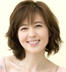 石野真子